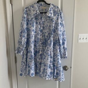 Simply Southern Blue and White Floral Top